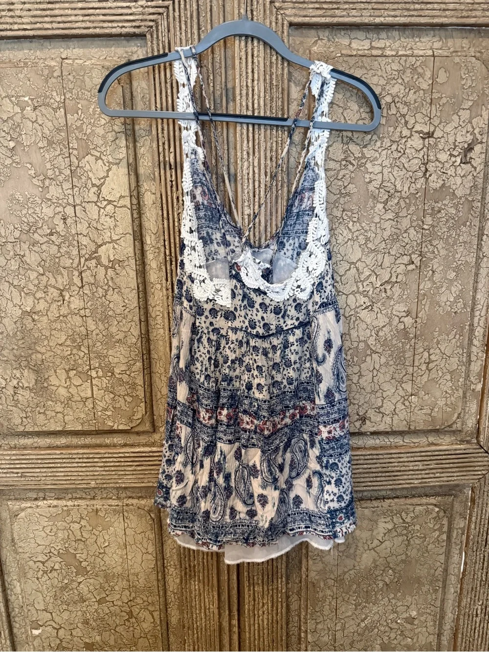 Sleeveless Boho Paisley Tank Top - Blue & White